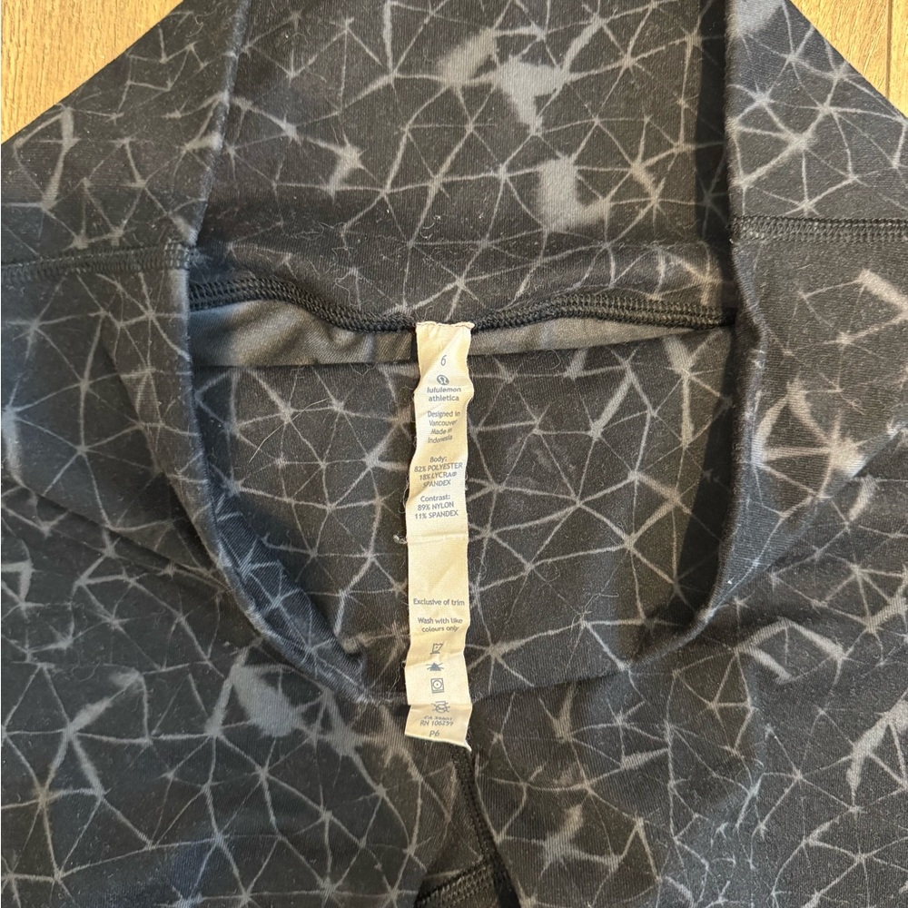 lululemon athletica Black Patterned Leggings - Picture 5 of 5